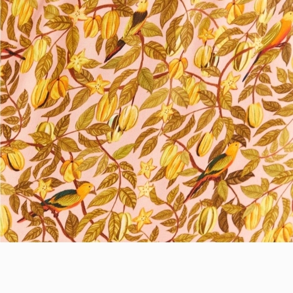 FARM Rio Yellow Floral Crop Top - Picture 3 of 6